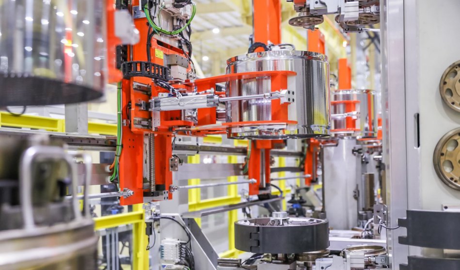 再增1座！海爾智家燈塔工廠數(shù)量繼續(xù)穩(wěn)居行業(yè)第一——沈陽海爾中央空調(diào)工廠躋身世界級(jí)燈塔網(wǎng)絡(luò)